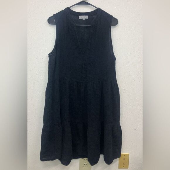 Michael Stars Black Textured Gauze Sleeveless V-Neck Midi Tiered Dress Medium - Picture 1 of 2